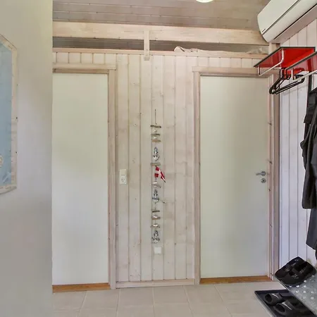 Lilla - 120m From The Sea By Interhome *